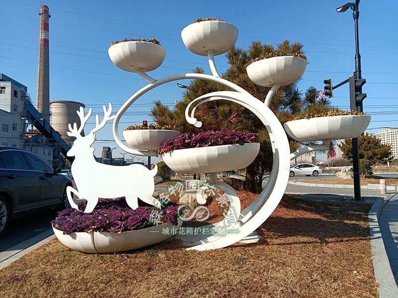 江蘇徐州馴鹿立體藝術(shù)花架景觀提升