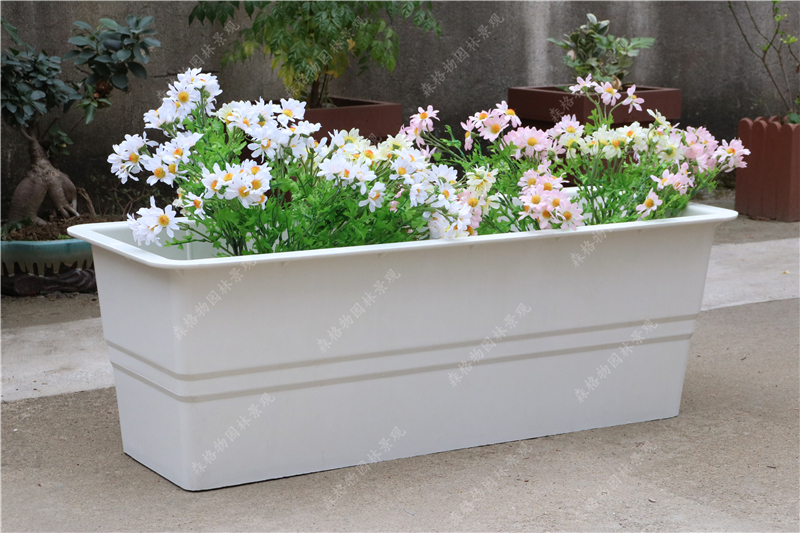 說一說長方形玻璃鋼花箱那點事