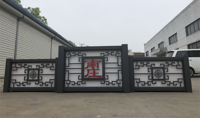 什么是鐵藝花箱，鐵藝不銹鋼花箱好用嗎？