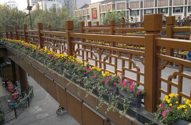 如何選擇高架橋綠化花箱？
