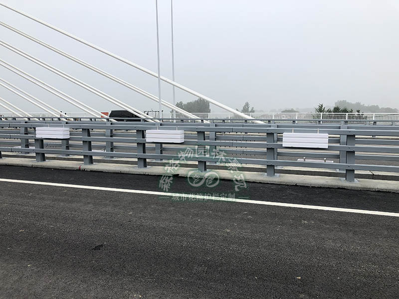 懸掛式花箱的優(yōu)點在哪里