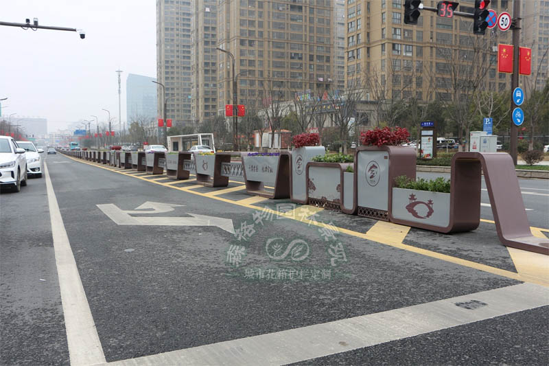 選擇有設(shè)計(jì)能力的花箱廠家很重要