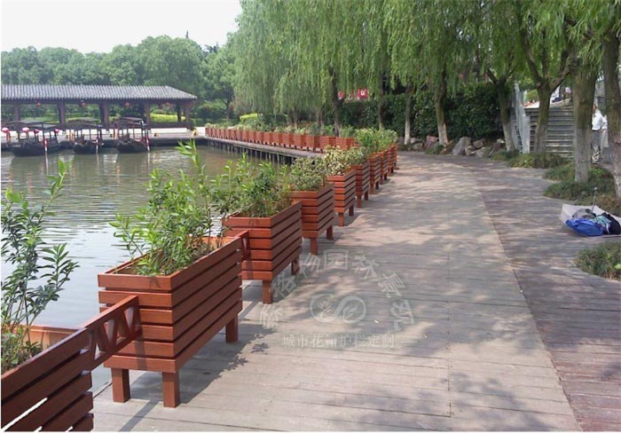 防腐木花箱適合種植哪些植物