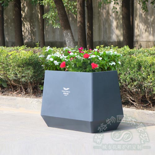 商場(chǎng)印制logo不銹鋼花箱