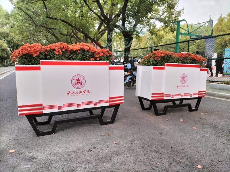 學(xué)校花箱定制案例