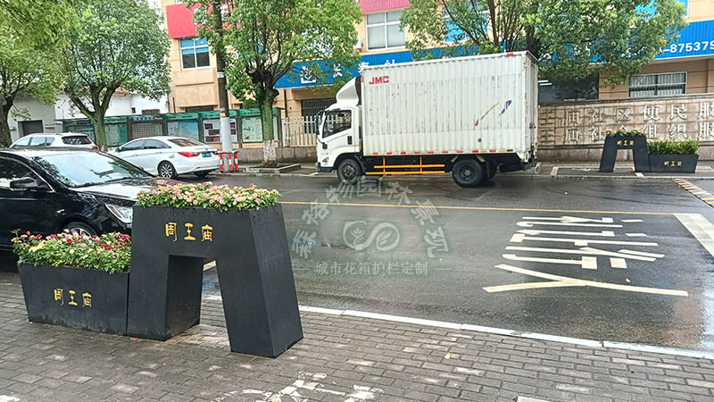 嘉興道路不銹鋼花箱案例