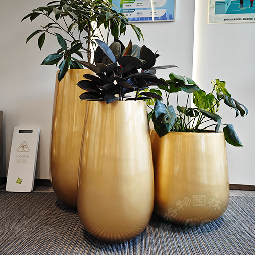 商場金色不銹鋼花箱