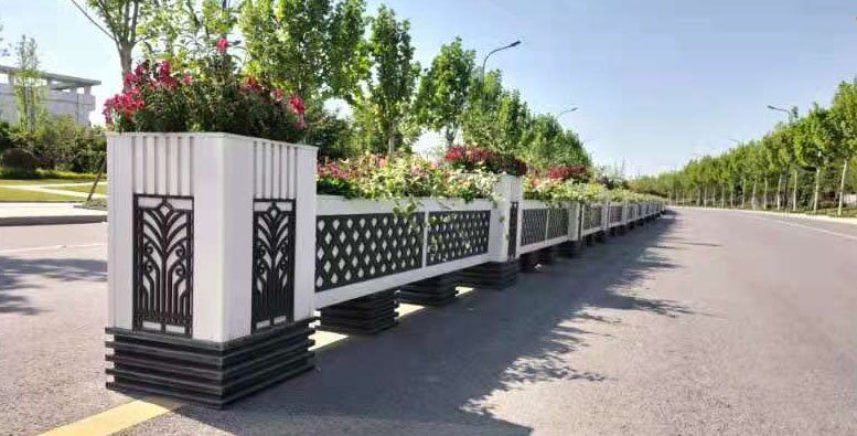 你喜歡重慶成品花箱還是花箱定制？