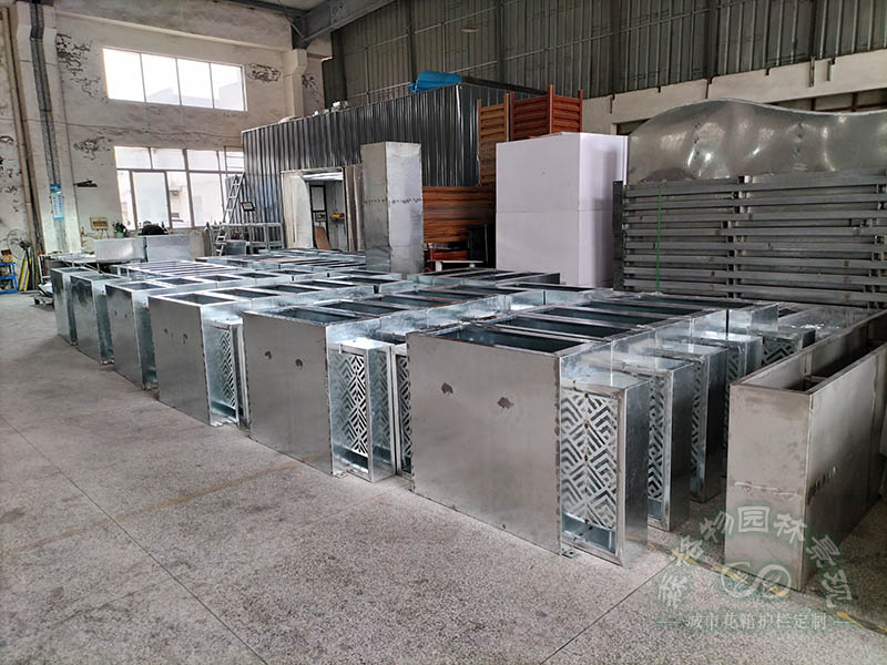 不銹鋼花箱的制作方法